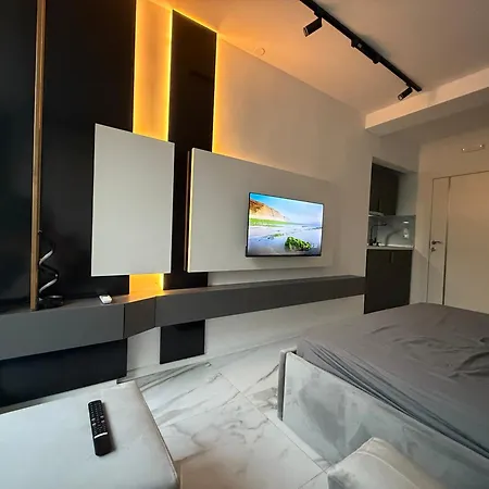 Stitch On The 2 Apartmán Paralía